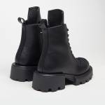 Ботинки из эко кожи чёрного цвета с высокой шнуровкой и подкладкой из шерсти